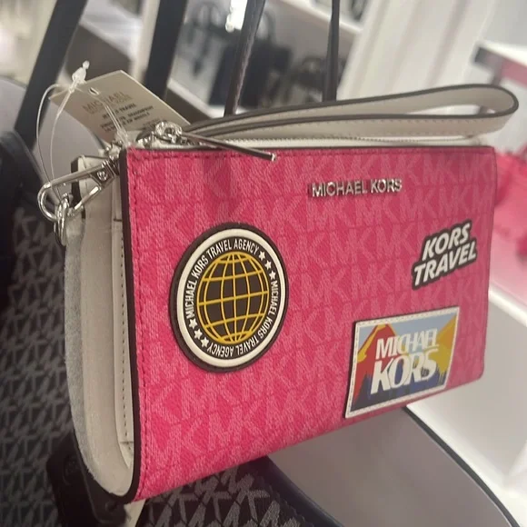 Michael Kors Jet Set Travel Lg Embellished Signature Logo Wristlet
Dragonfruit - Picture 15 of 16